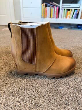 Women’s Tan Ankle Booties - Sorel Chelsea Style